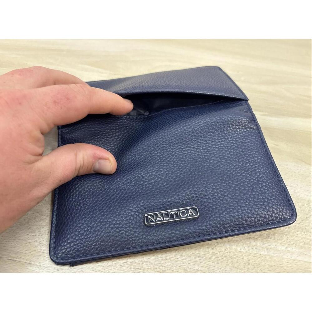 Nautica Plain Sailing Mnoney Manager- Navy - Picture 8 of 9